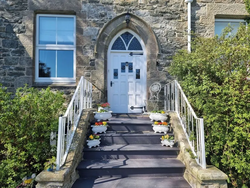 Ashleigh House - Image 1