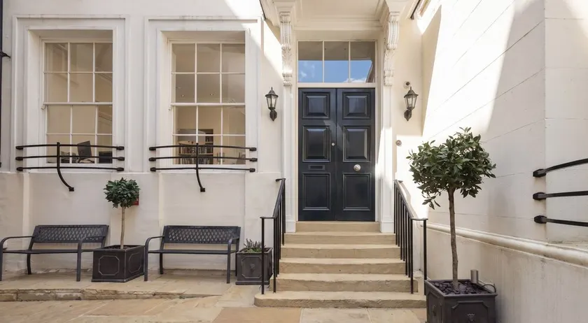 Bank Serviced Apartments by LovelyStay - Image 1