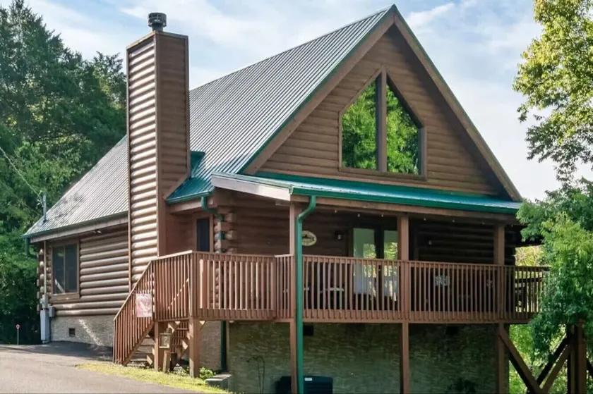 Trout & About Pigeon Forge Cabin- Hot Tub! - Image 1
