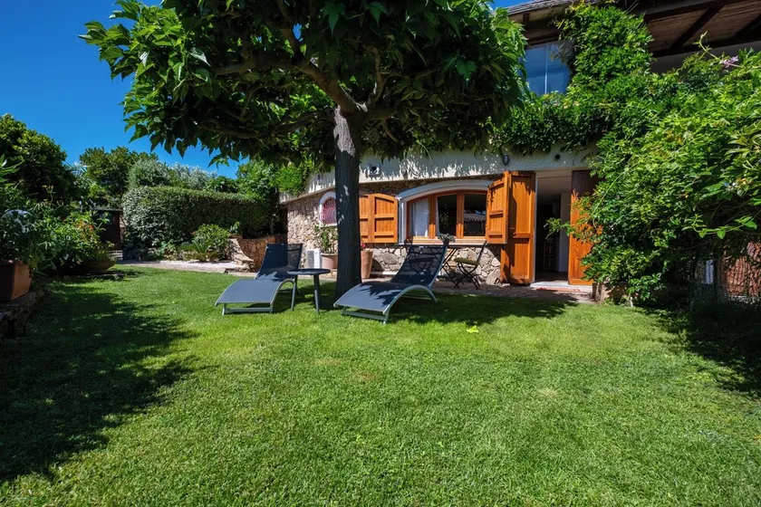 Casa Oleandro, gardened apartment, 100 meters walk to the beach, internet Wi-Fi - Image 1