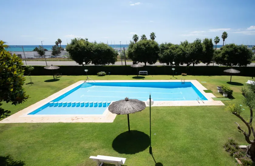 BAIX BALIS accommodation for families. Beach 5 minutes walking - Image 1