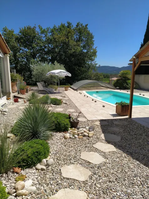 Appartement en Rez-de-jardin en Campagne Mais à 300m des Commerces - Image 1