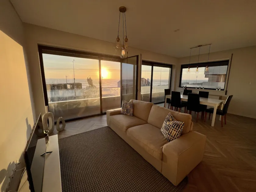 CUSTÓDIO SEA HOME - Image 1