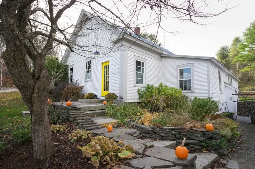 A Rare Restored Schoolhouse Stay - Image 1