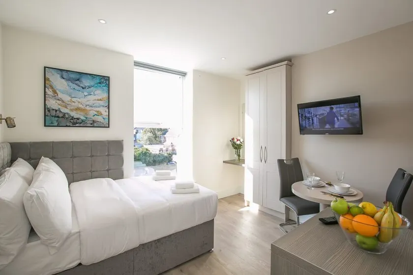 Portobello Court Apartments - Image 1