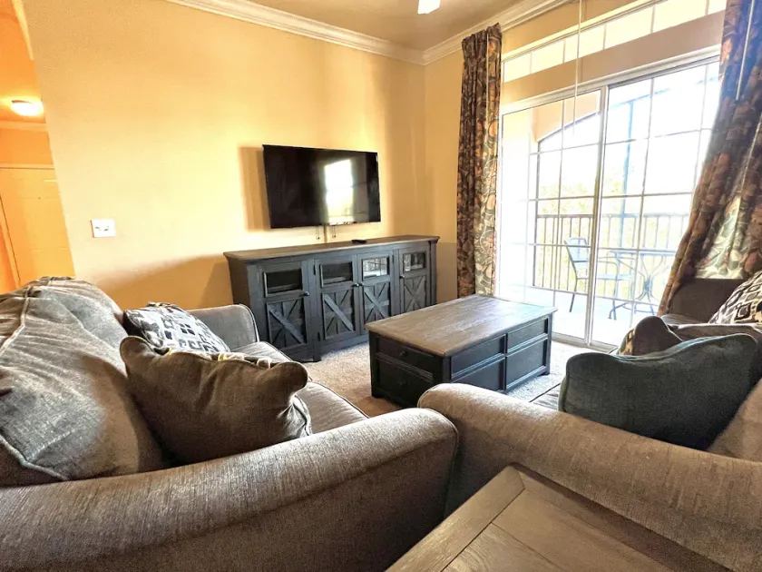 New Listing! Tuscana Resort, 11mi to Disney & 18mi to Universal - FS381872 - Image 1