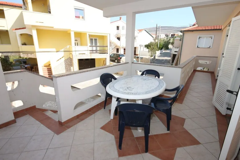 Apartamento de una habitación en la playa Zubovici (Pag) (A-6356-a) - Image 1