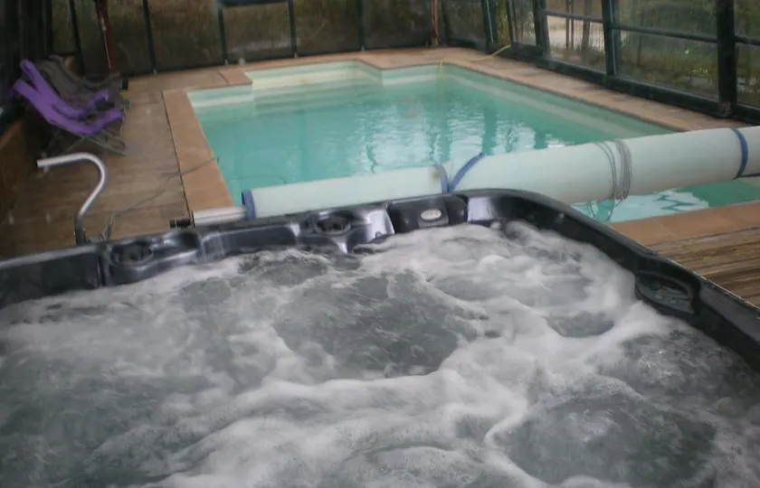 ECOLOGICAL COTTAGE 4 STARS WITH HEATED SWIMMING POOL - Image 1