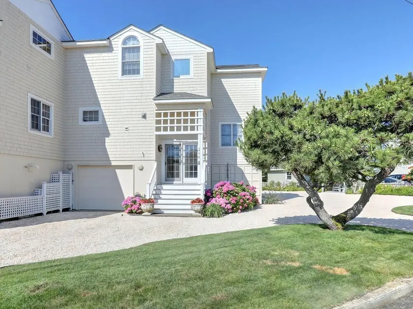 North Beach Townhouse - Image 1