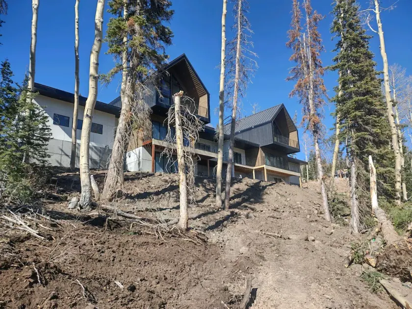 Ski-in-Ski-out Modern Scandinavian Cabin built in 2022 with Jacuzzi - Image 1