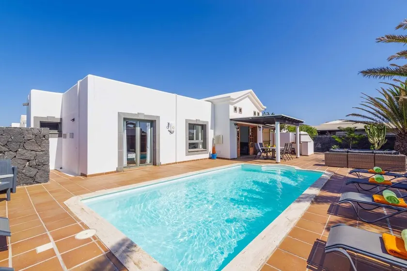 Villa Gisher - Image 1