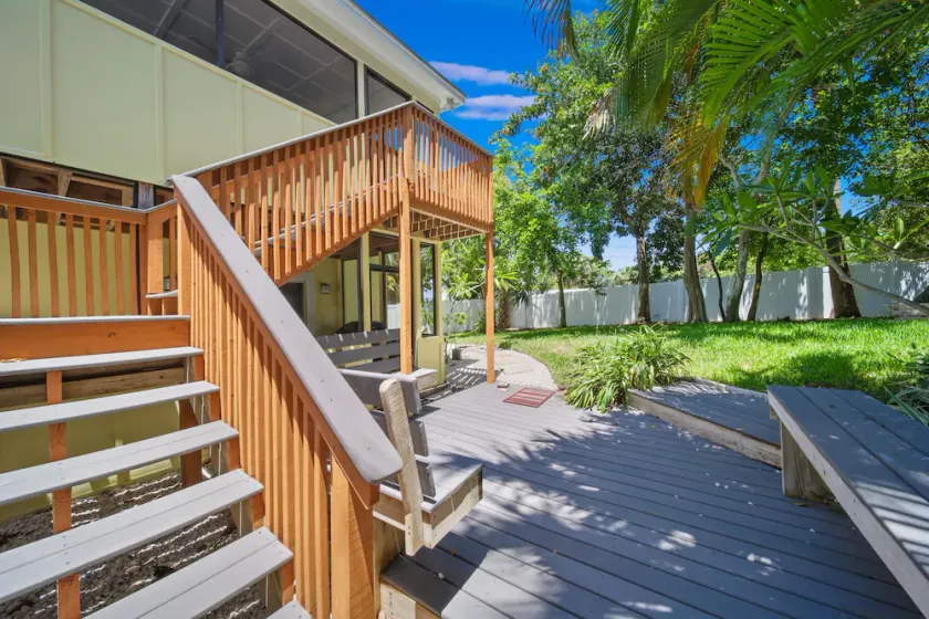Jensen Beach Family Pool Home - Image 1