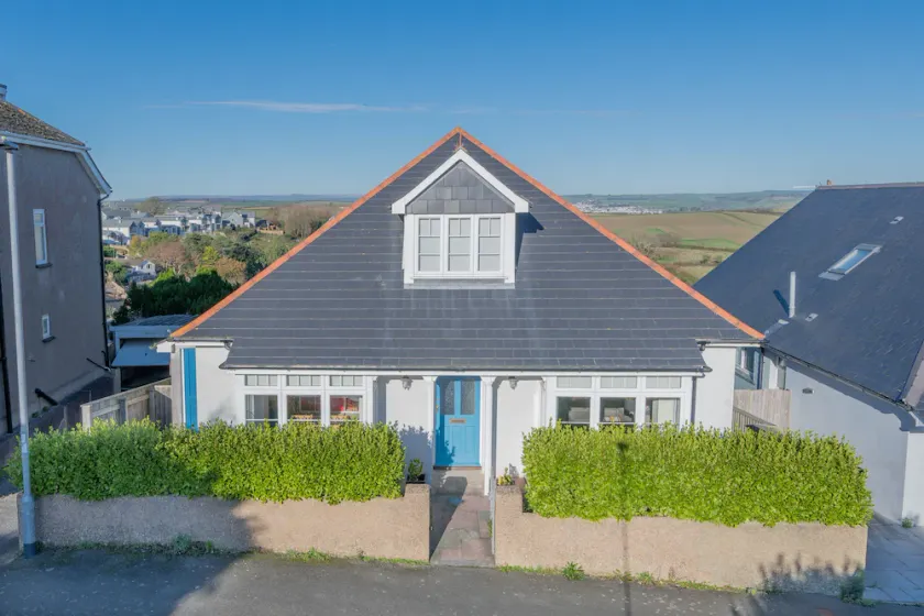 Spacious family home close to all Salcombe's amenities - Image 1