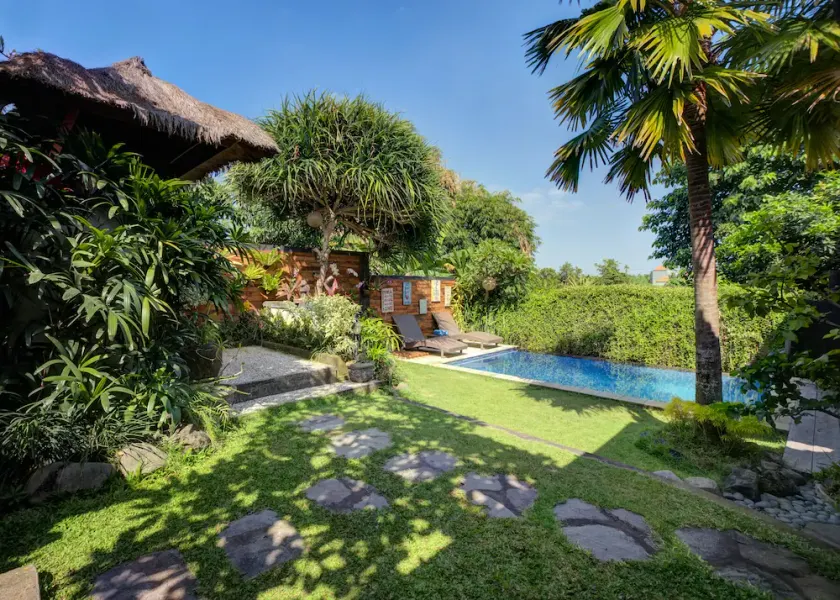 Romantic - Charming -Hideaway in bali local compound - Image 1