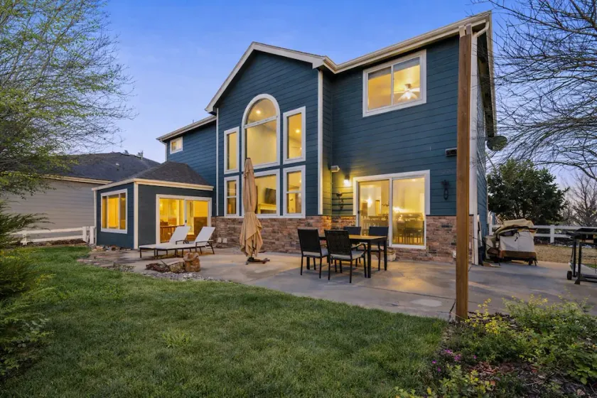 Family-friendly Home on Boyd Lake, Gorgeous Views! - Image 1