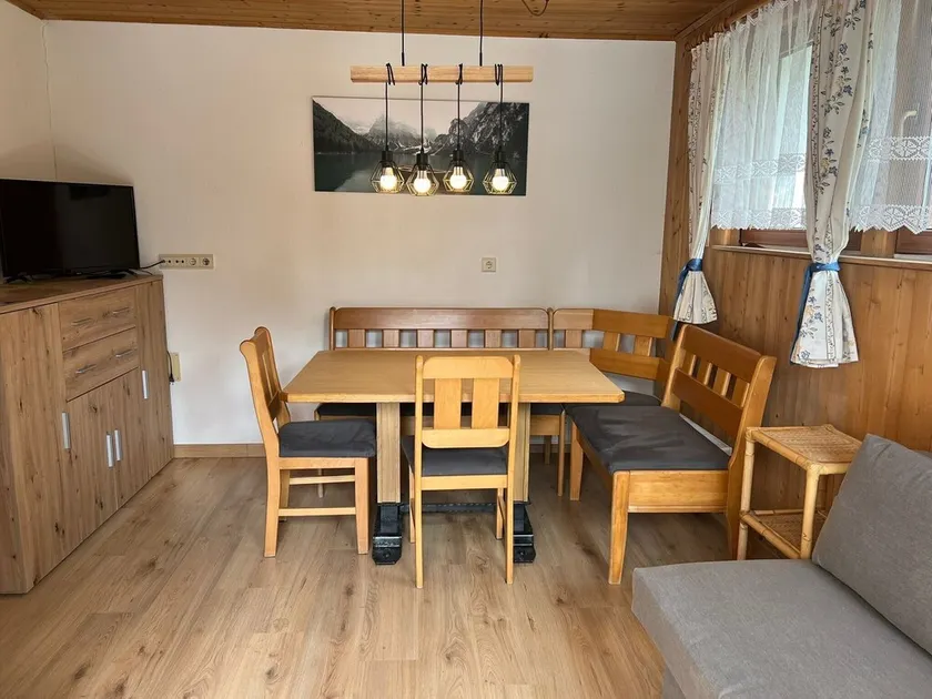 Holiday Apartment \"Haus Mader 3\" with Mountain View, Private Terrace & Wi-Fi - Image 1