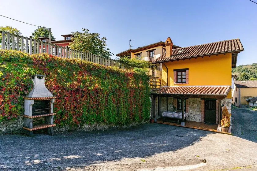 Country House 'Casa Raquel' with Mountain View, Private Terrace and Wi-Fi - Image 1