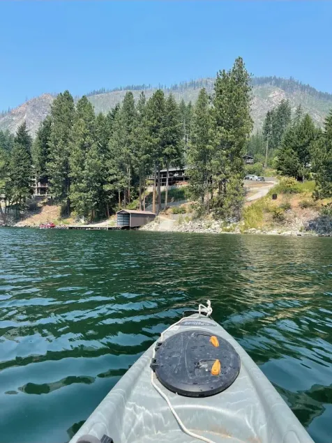Beautiful Lake Front Property  - Image 1