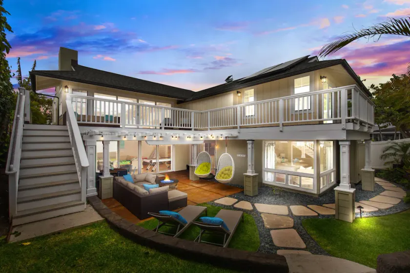 ★ Amazing ★ Kailua Bliss Beach House ★ Pool! Game Room! 1 House from the Beach - Image 1