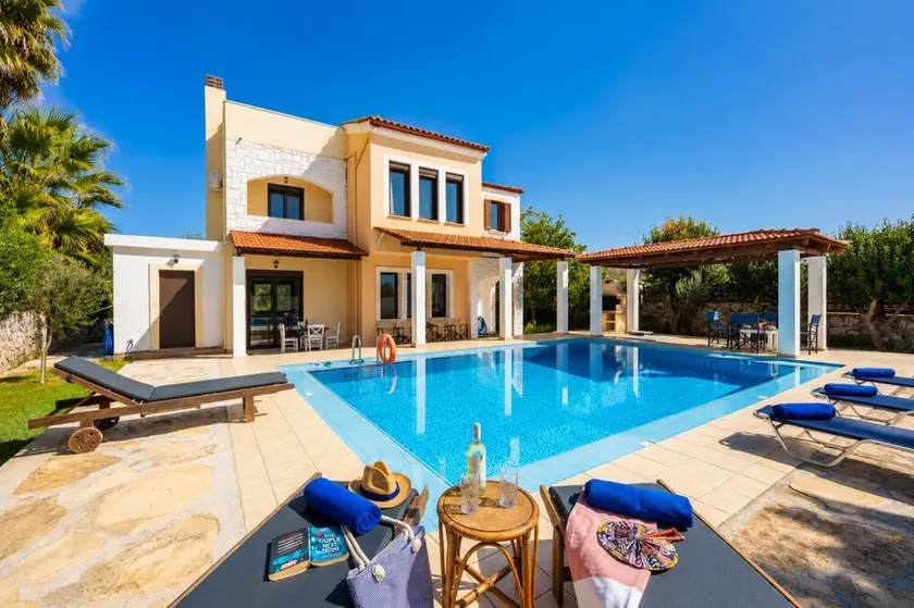 Ekklisies Tria Large Private Pool AC WiFi - Image 1