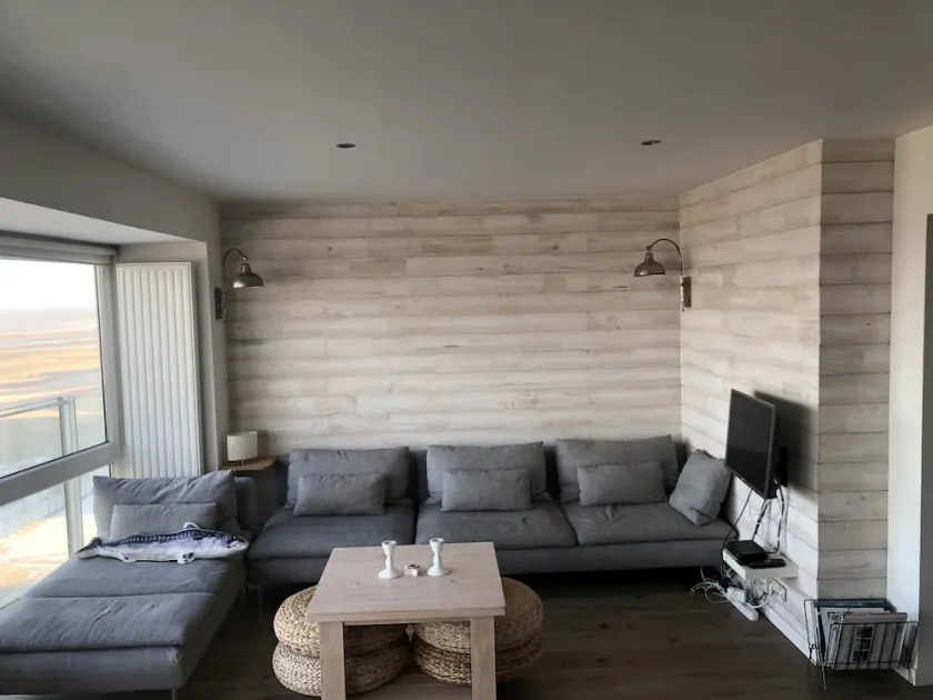 Seafront, 95 m2 5th floor apartment, 3 bedrooms, Wi-fi, Garage, Terrace - Image 1