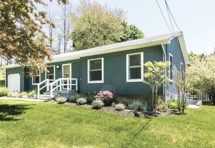 Shelter Island Cottage mit Pool, zu Fuß zu den Stränden und Mashomack Preserve - Image 1