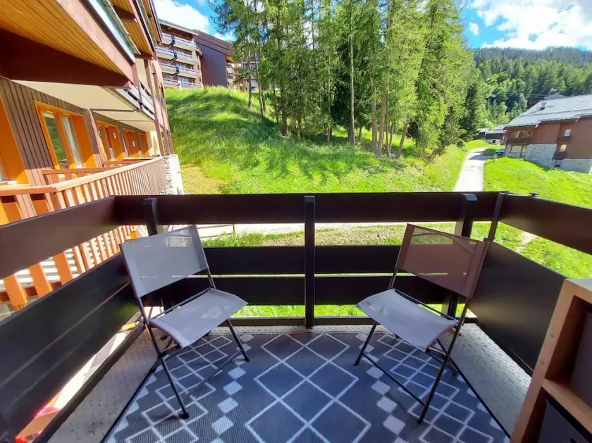 100m from ski slopes, 4th floor, balcony, ski locker, 37m², Montchavin La Plagne - Image 1