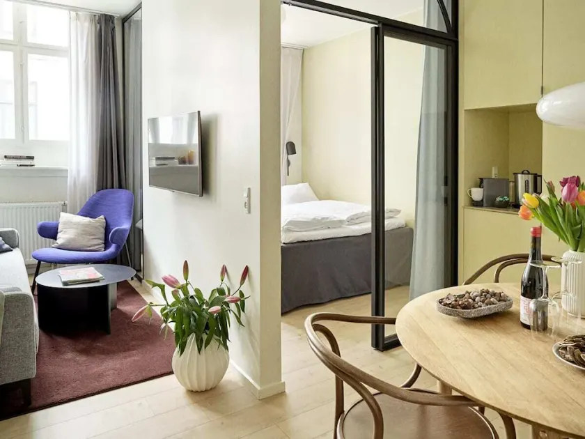 One-Bedroom Apartment for 3 - Image 1
