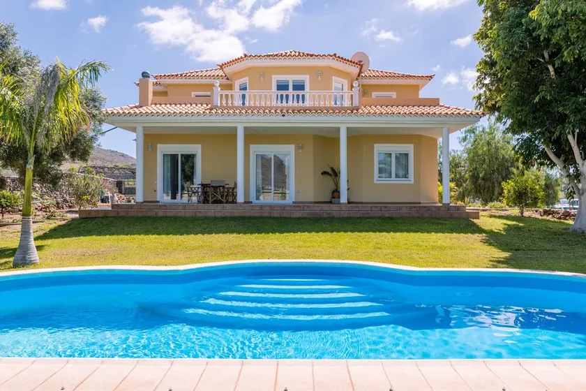 Villa Brisa de Arona - Image 1