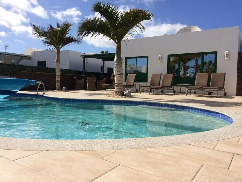 Wunderschöne Villa mit eigenem Pool in Playa Blanca - Image 1
