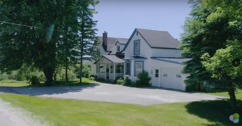 Cottage next to National Park, lakes, ski resort and so much more! - Image 1