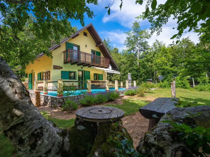 Wonderful private villa for 9 guests with A/C, WIFI, TV, terrace and pets allowed - Image 1