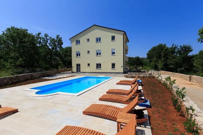 Apartments Bellator - Image 1