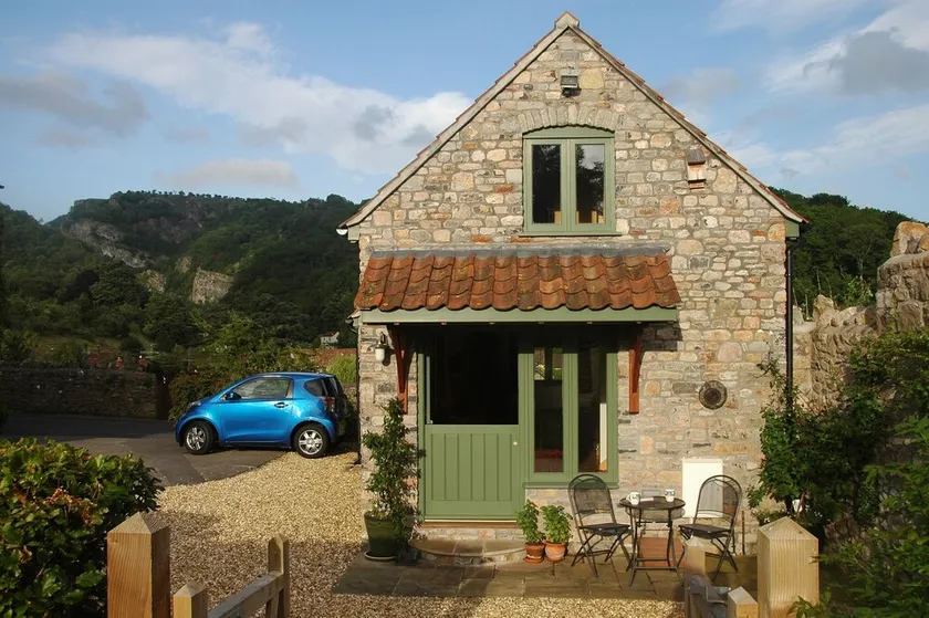 Gorge View Cottage, Cosy Detached Character Eco-Cottage, With Panoramic Views - Image 1