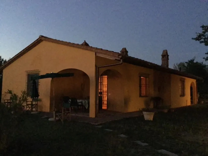 Villa \"Le Ginestre\" mit Swimmingpool auf toskanischen Hügeln. - Image 1