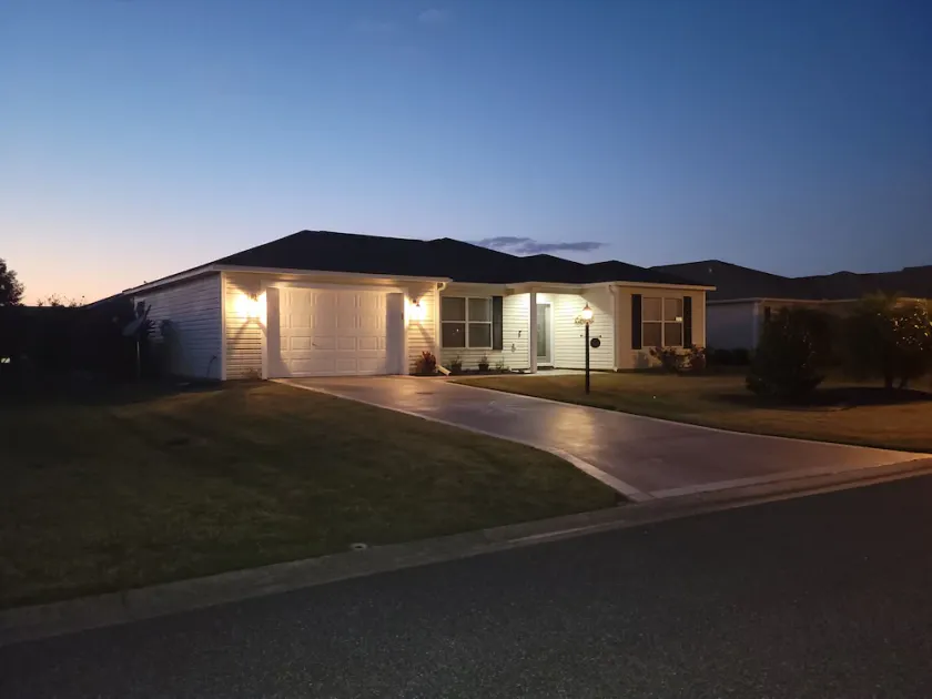 Our home is located in a great location between Brownwood and Lake Sumter.  - Image 1
