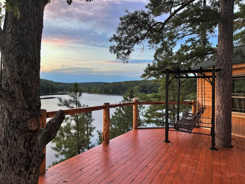2-bedroom vacation home near Mark Twain National Forest - Image 1