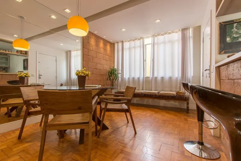 Make yourself at home in the best spot in Copacabana (the beach block)! - Image 1