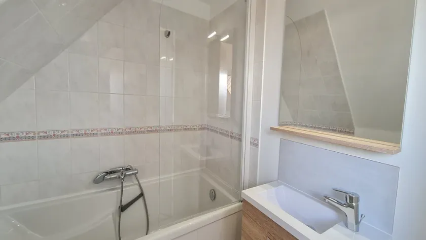 Les Embruns Vacation Rental: The Sea at Your Feet - Image 1