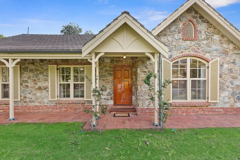 Elcott House ~ Carrickalinga - Charming Country Haven Metres from the Surf - Image 1