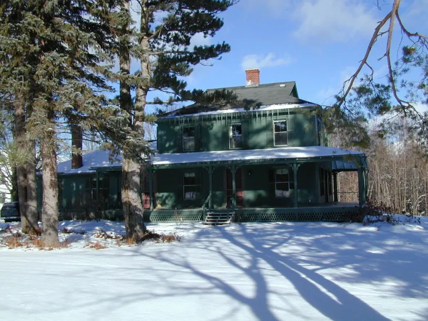 Beautiful 1 BDRM Overlooking Bread Loaf Campus - Image 1