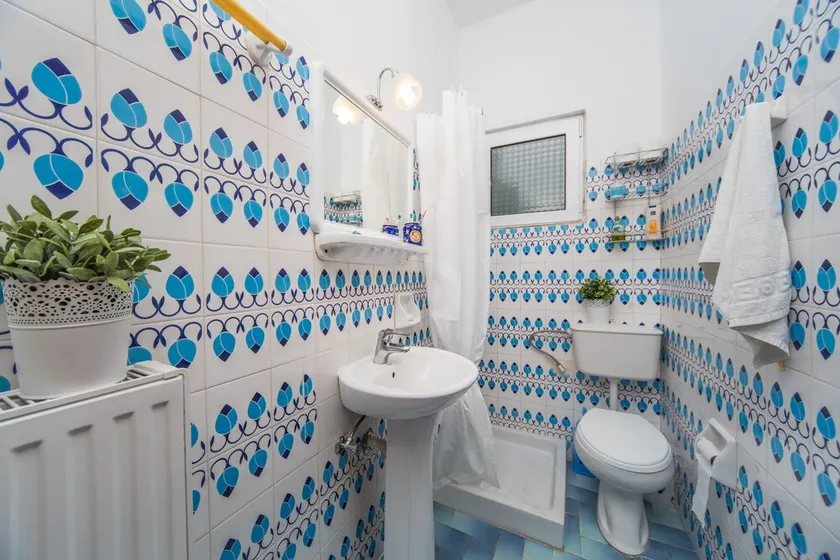 Karia Holiday Home - Image 1