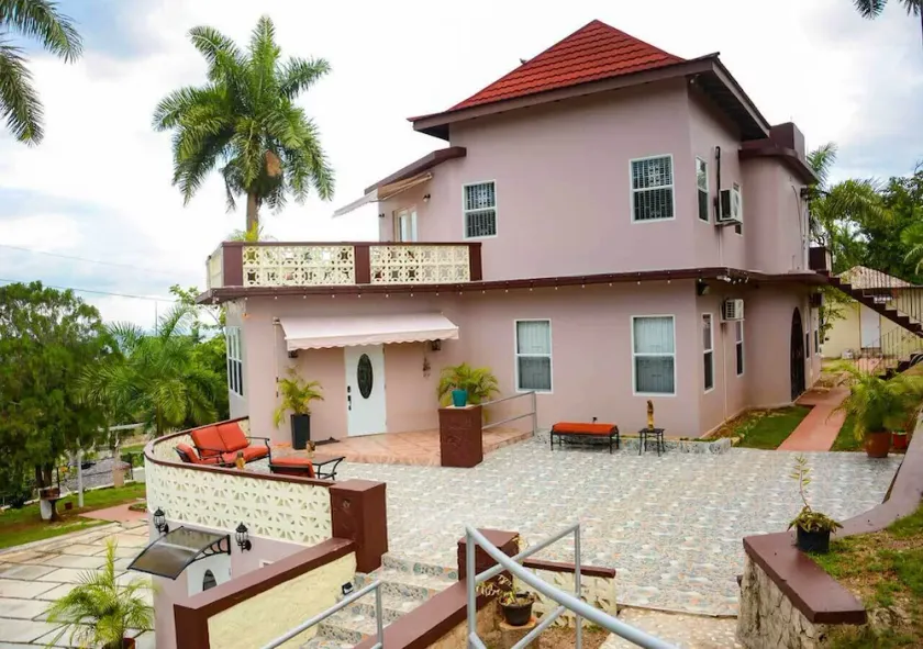 Bella Vista Cozy 1 BR Apartment W/ Pool - Image 1