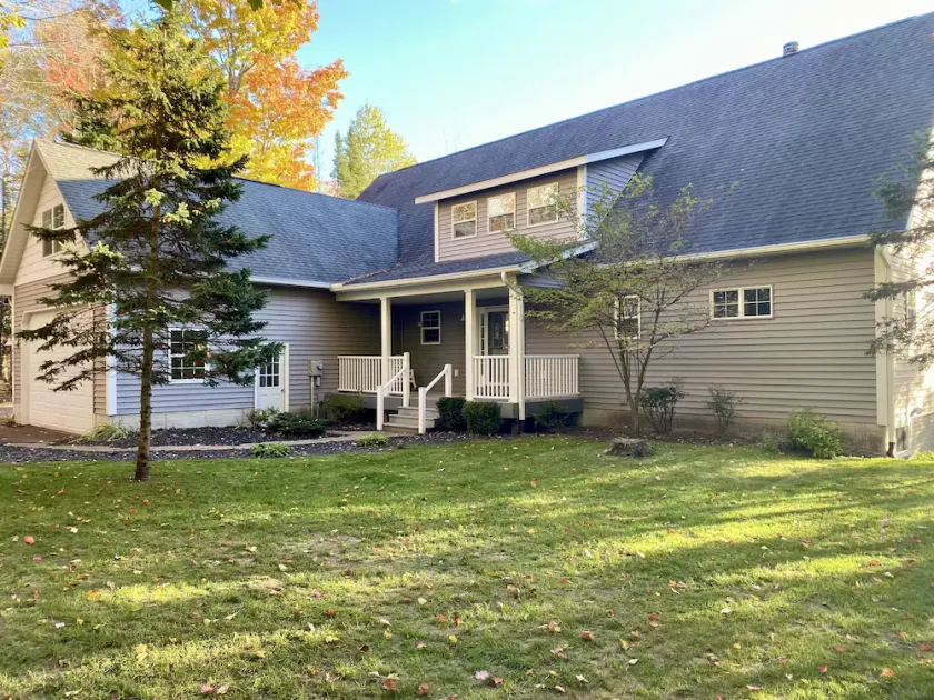 All Seasons Home On Cedar River Overlooking Schuss Mountain - Image 1