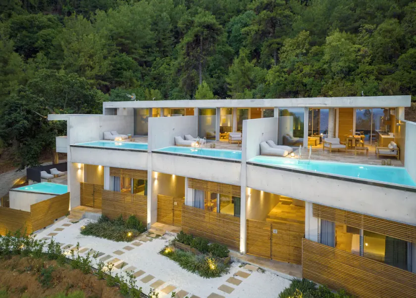 Two-bedroom Villa with a private heated pool - Image 1