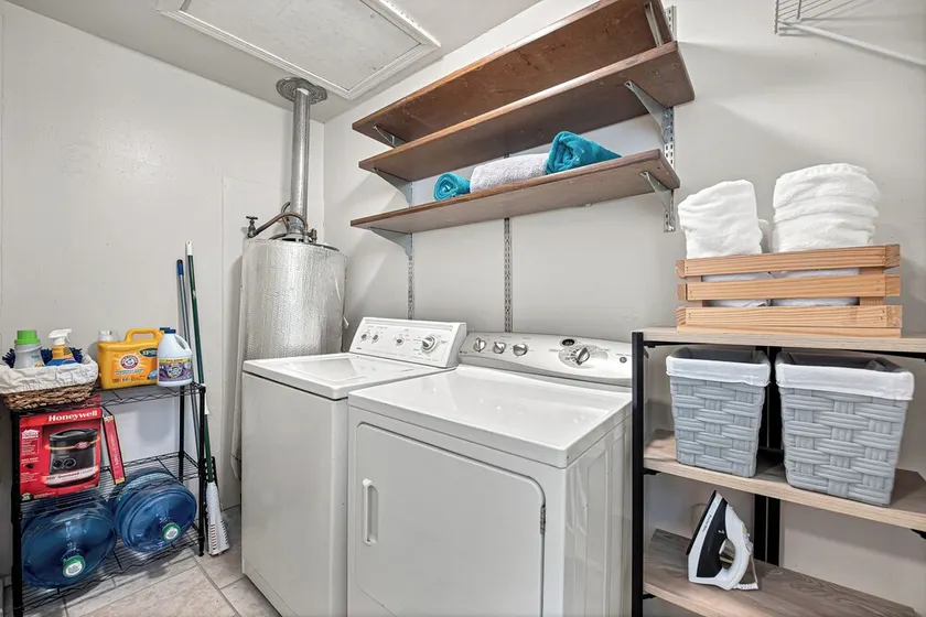 Game Day Getaway: Pet-Friendly Razorback Stay - Image 1