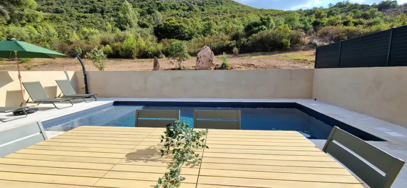 Villa, heated pool, air conditioning, wifi, river 1km, beach 6km, 4 bedrooms - Image 1