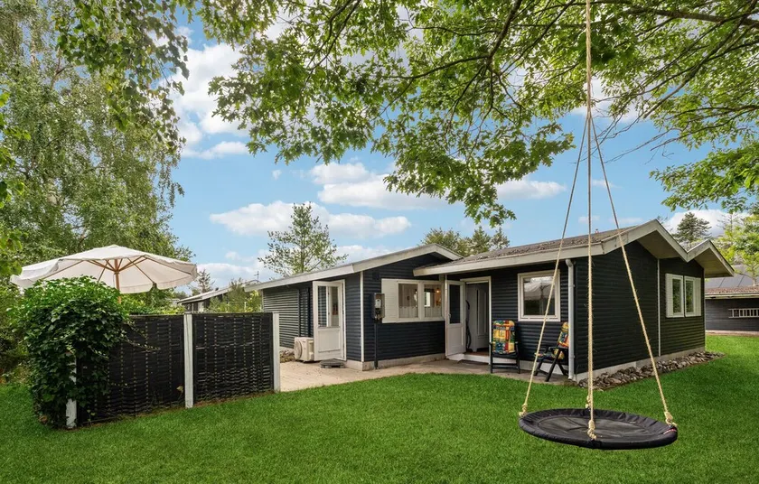 3 Bedroom Cozy Home In Juelsminde - Image 1