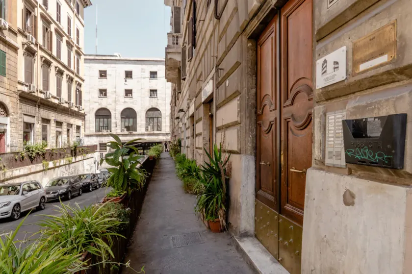 4-bdr Apt Among Colosseum&termini 10-people - Image 1