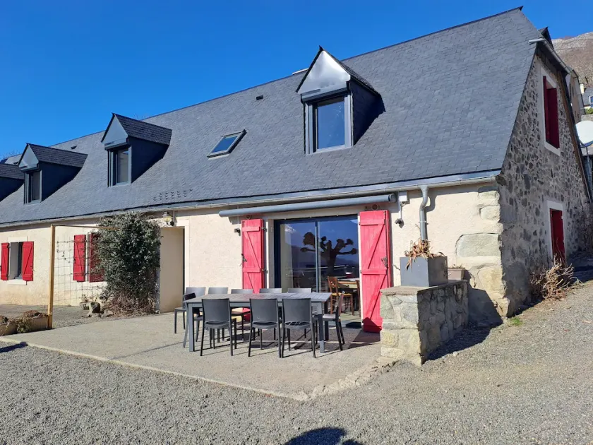 Haus 9 Menschen zwischen ARGELES und LOURDES mit Blick auf das Tal - Image 1